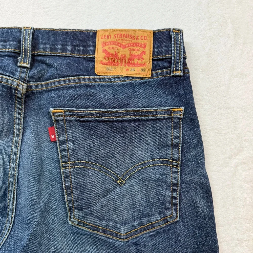 Levis 511 Slim Fit Jeans Mens 36x32‎ Blue Good Dark Wash Distressed 04511-1390
